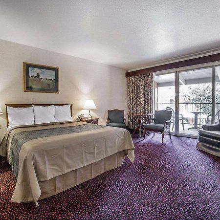 Econo Lodge Near Reno-Sparks Convention Center Bagian luar foto