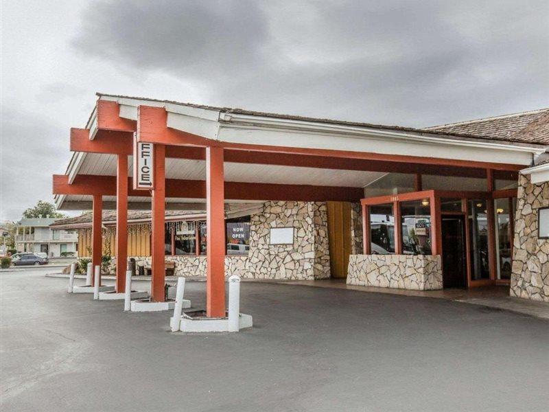 Econo Lodge Near Reno-Sparks Convention Center Bagian luar foto