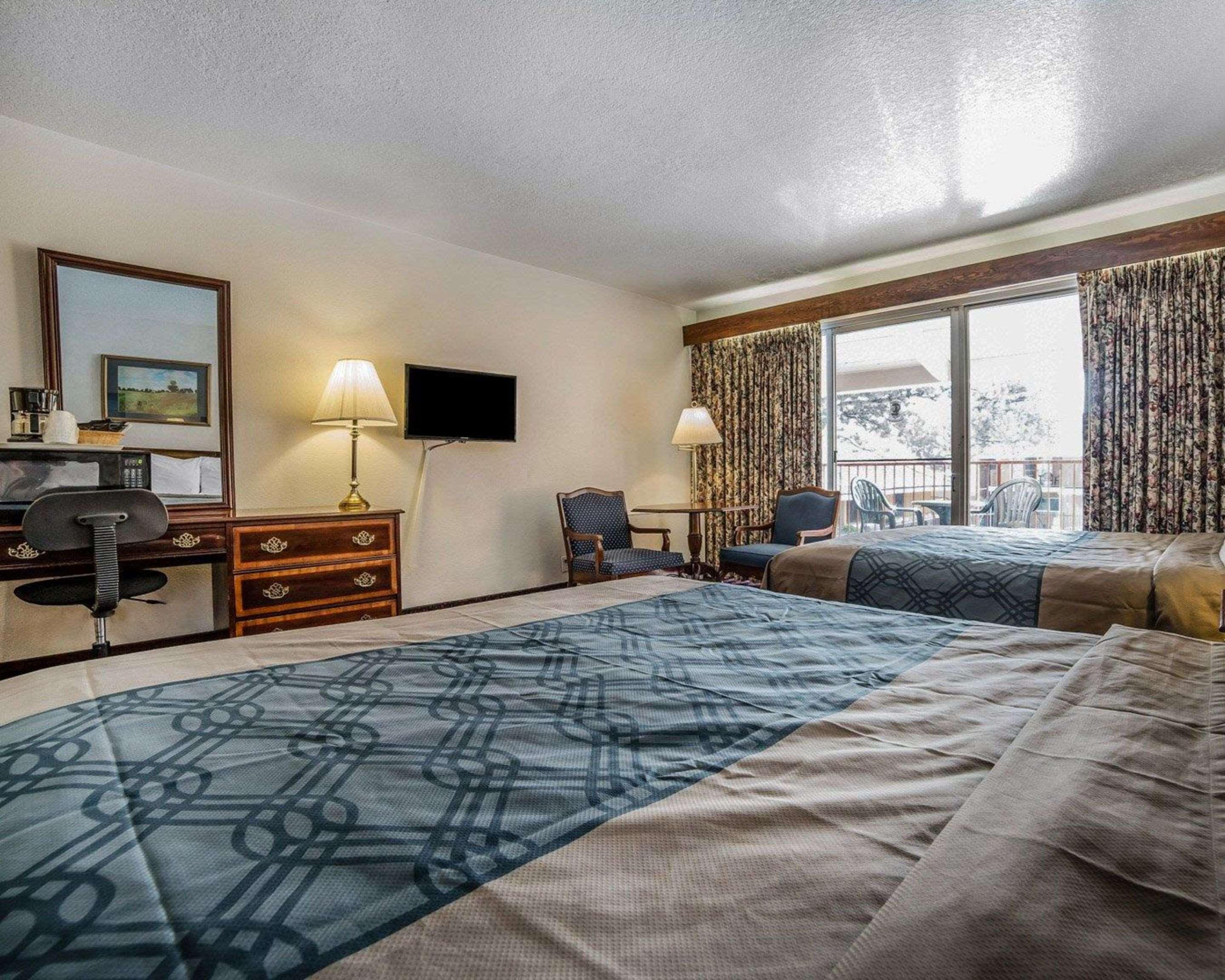 Econo Lodge Near Reno-Sparks Convention Center Bagian luar foto