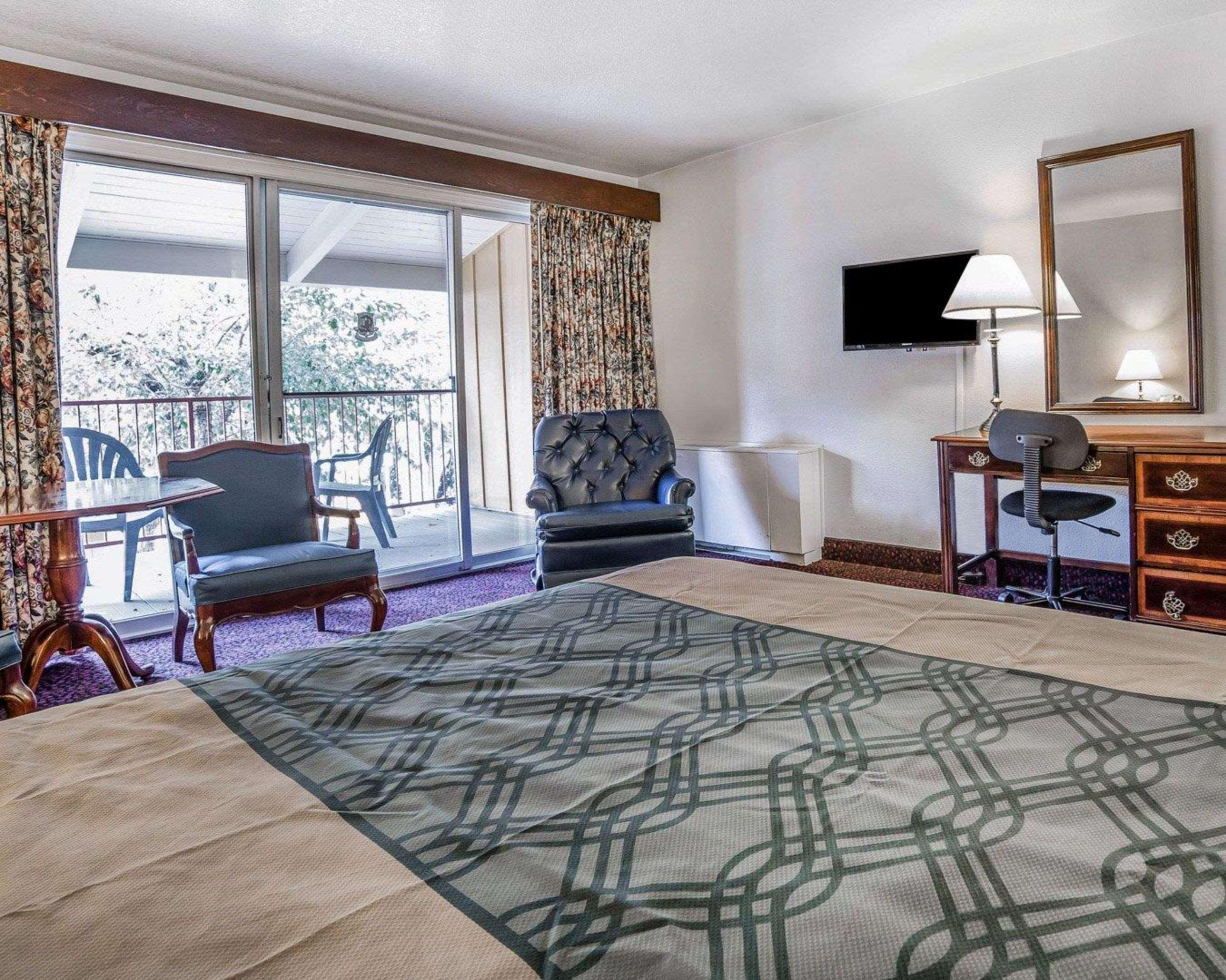 Econo Lodge Near Reno-Sparks Convention Center Bagian luar foto