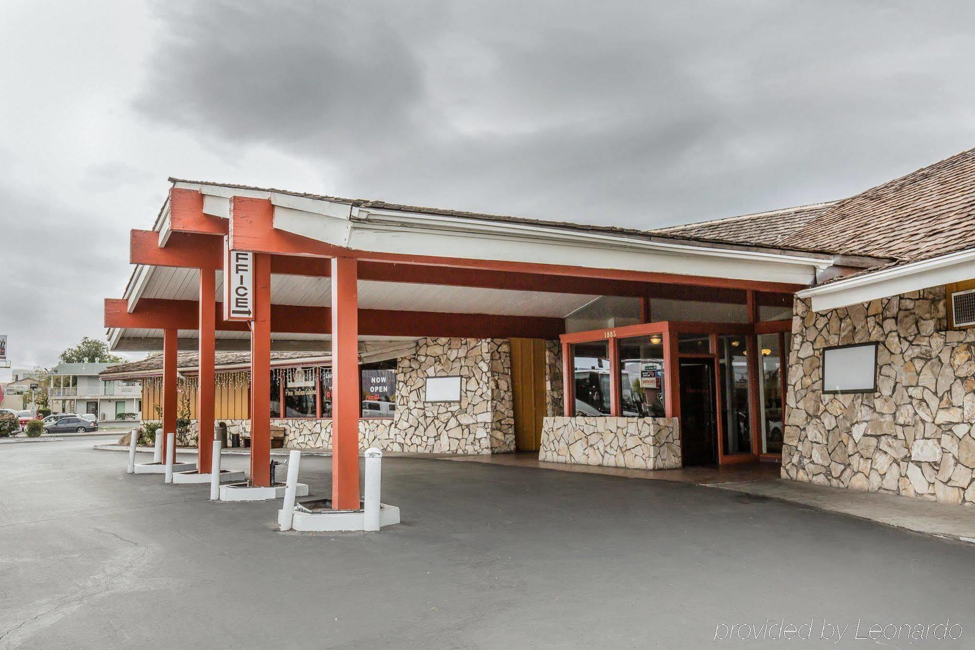Econo Lodge Near Reno-Sparks Convention Center Bagian luar foto