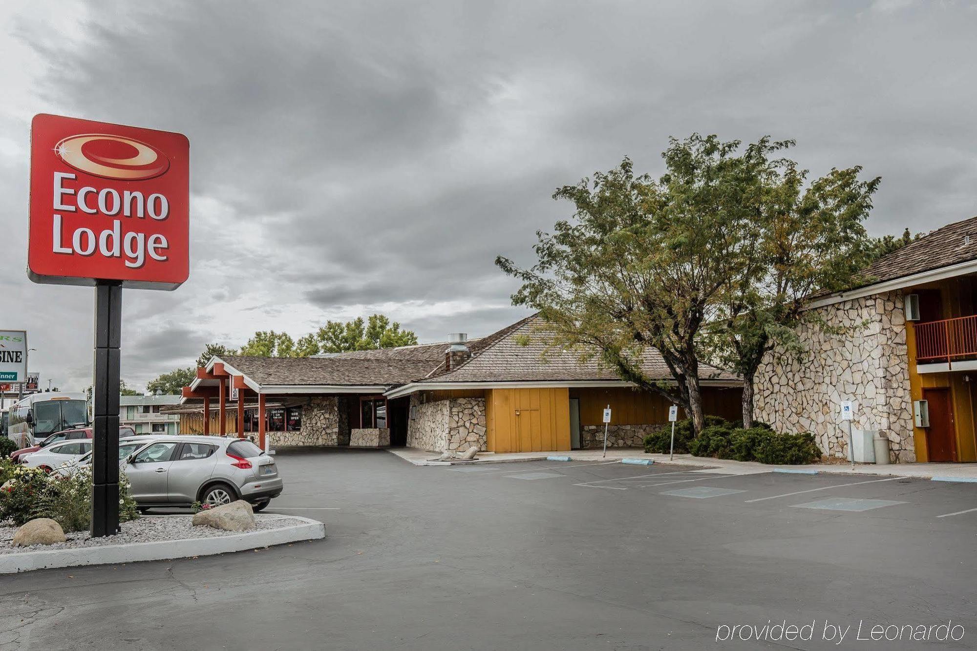 Econo Lodge Near Reno-Sparks Convention Center Bagian luar foto