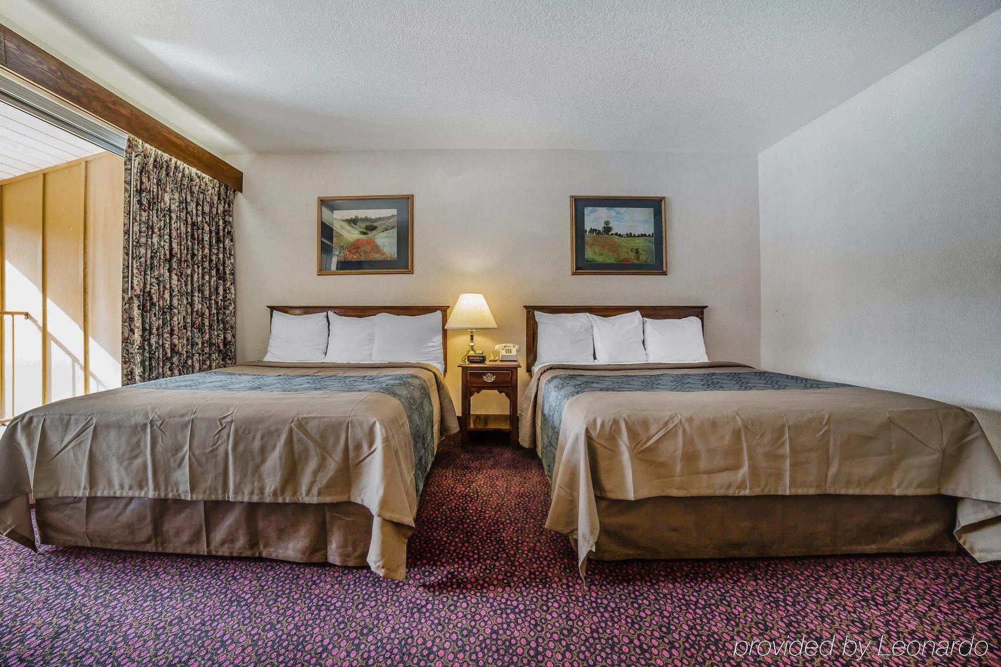 Econo Lodge Near Reno-Sparks Convention Center Bagian luar foto